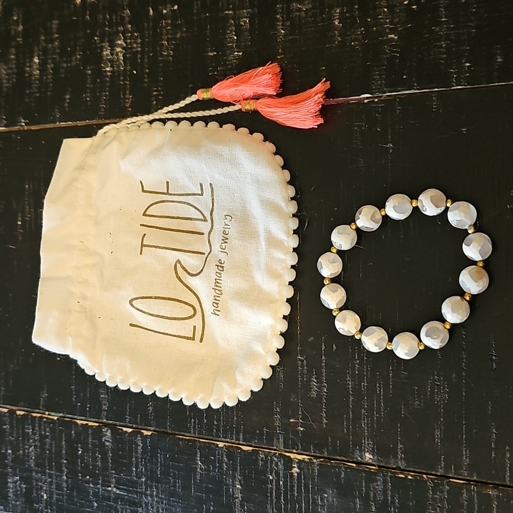 Lo Tide Handmade Agate & Gold Beaded Bracelet Stretchy